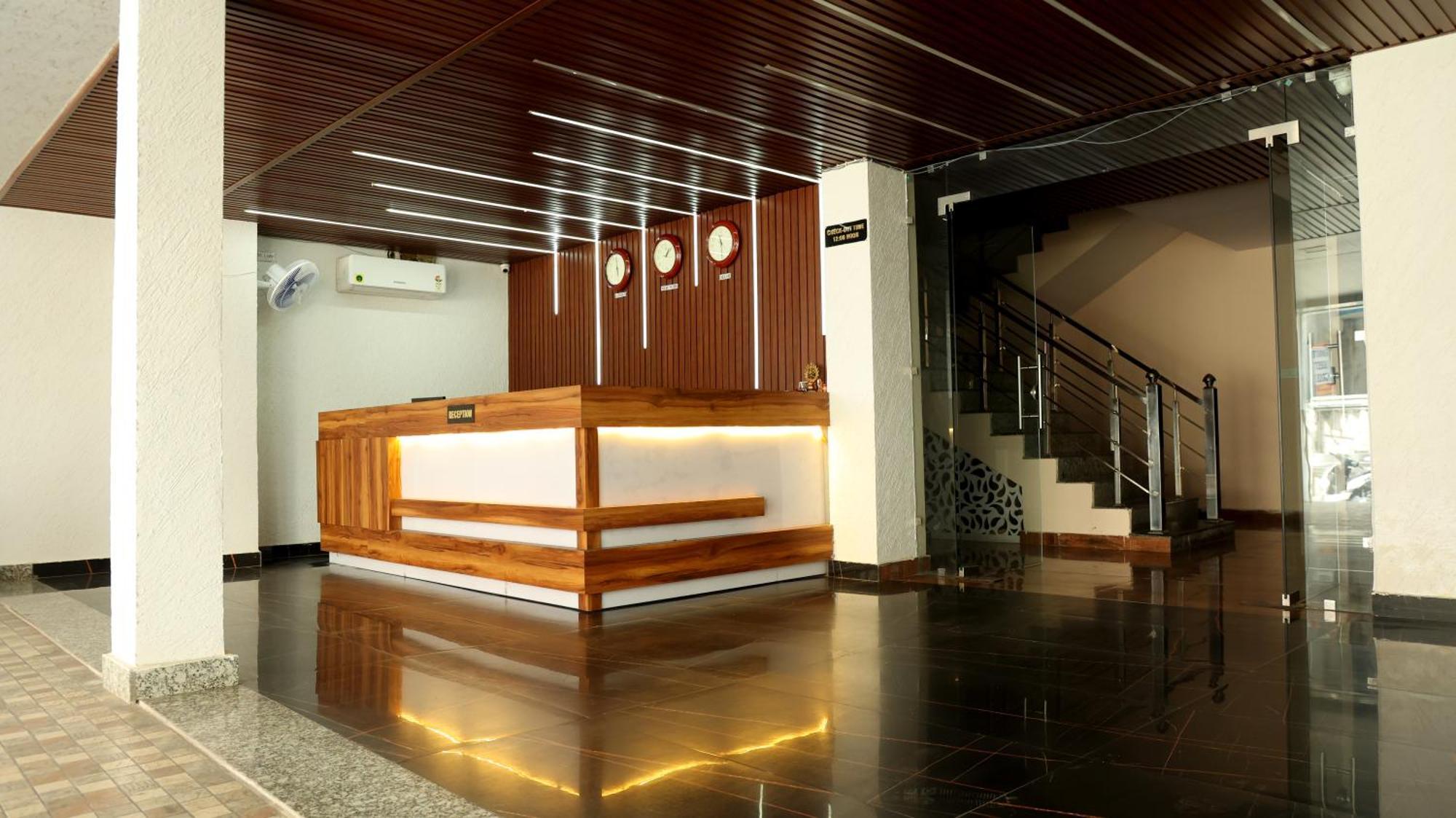 Hotel Blue Pine Харидвар Экстерьер фото